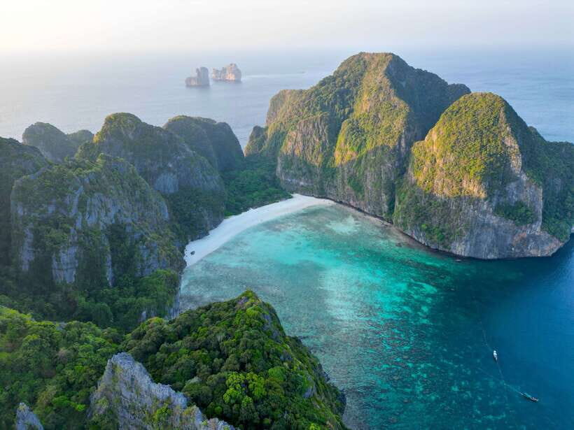 Phi Phi: Half-Day Tour with Maya Bay, Pileh Lagoon & Snorkel - Maya Bay for One Hour: The Movie Beach You Can Actually Enjoy
