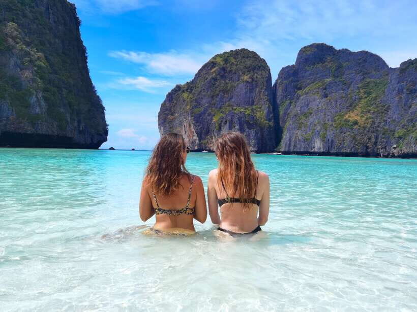 Phi Phi: Half-Day Tour with Maya Bay, Pileh Lagoon & Snorkel - Pileh Lagoon Swimming: When the Water Looks Too Bright