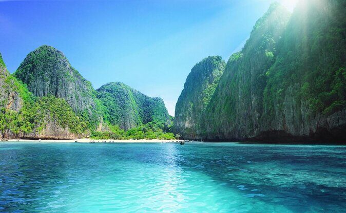 Phi Phi, Maya Bay, Bamboo by Private VIP boat - Private Phi Phi VIP boat: when it’s great value